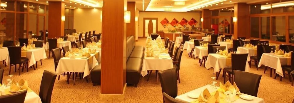 Double Royal Hotel 14/18