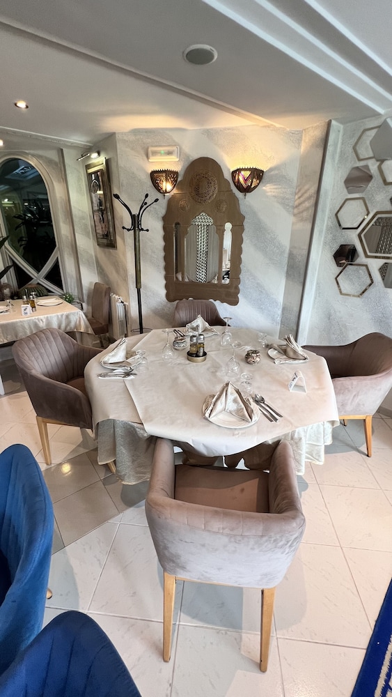 Hotel Annakhil 36/50