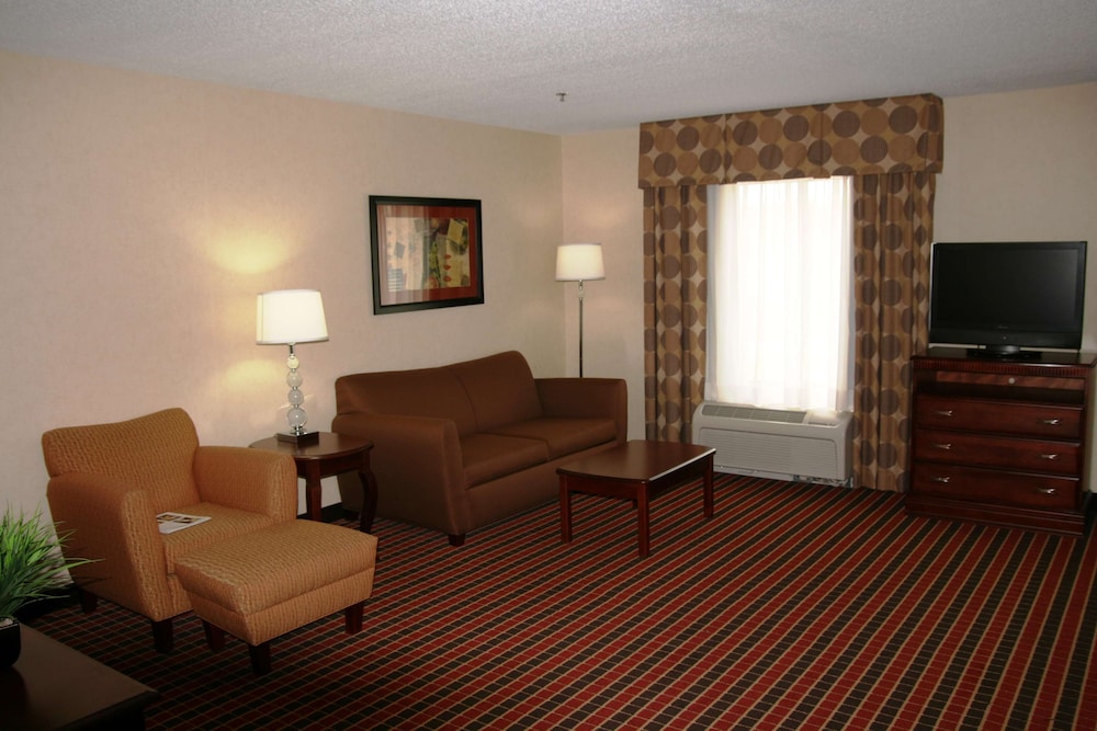Hampton Inn & Suites Dayton-Airport 52/64