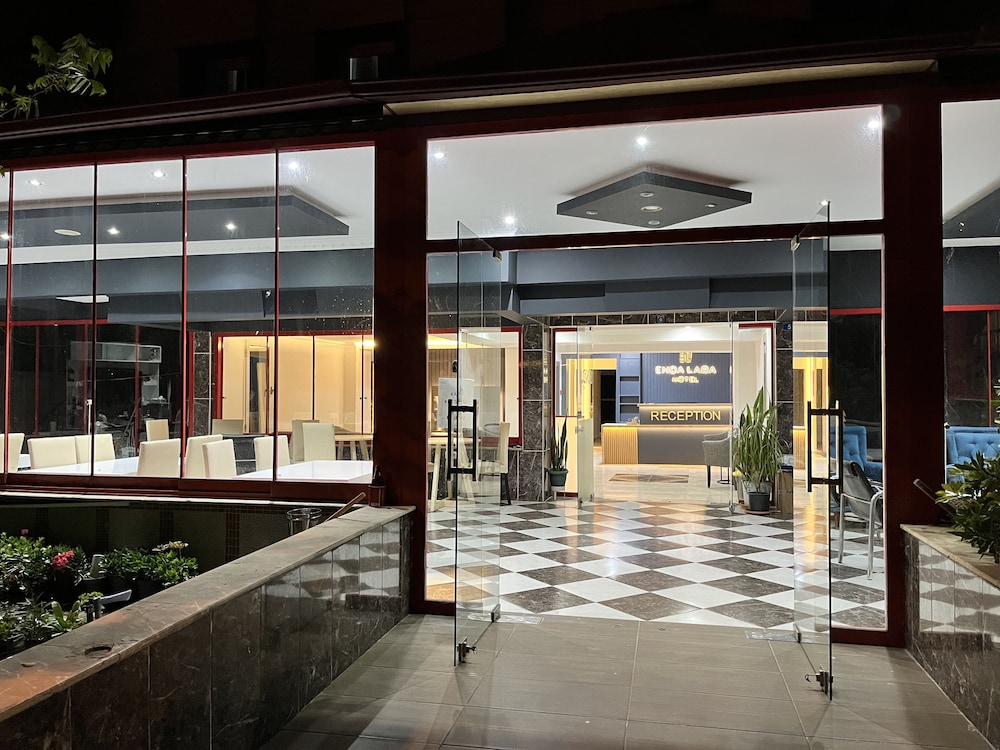 Enda Lara Hotel 3/20
