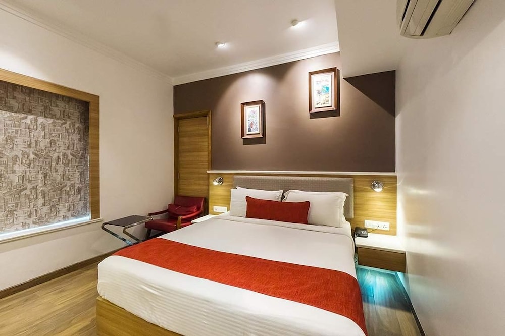 Jk Rooms 118 Urban Hermitage 12/50