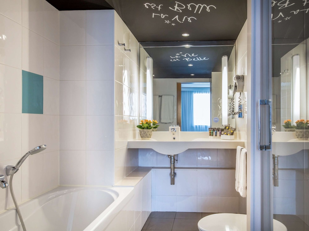 Novotel Barcelona Cornella Hotel 30/71
