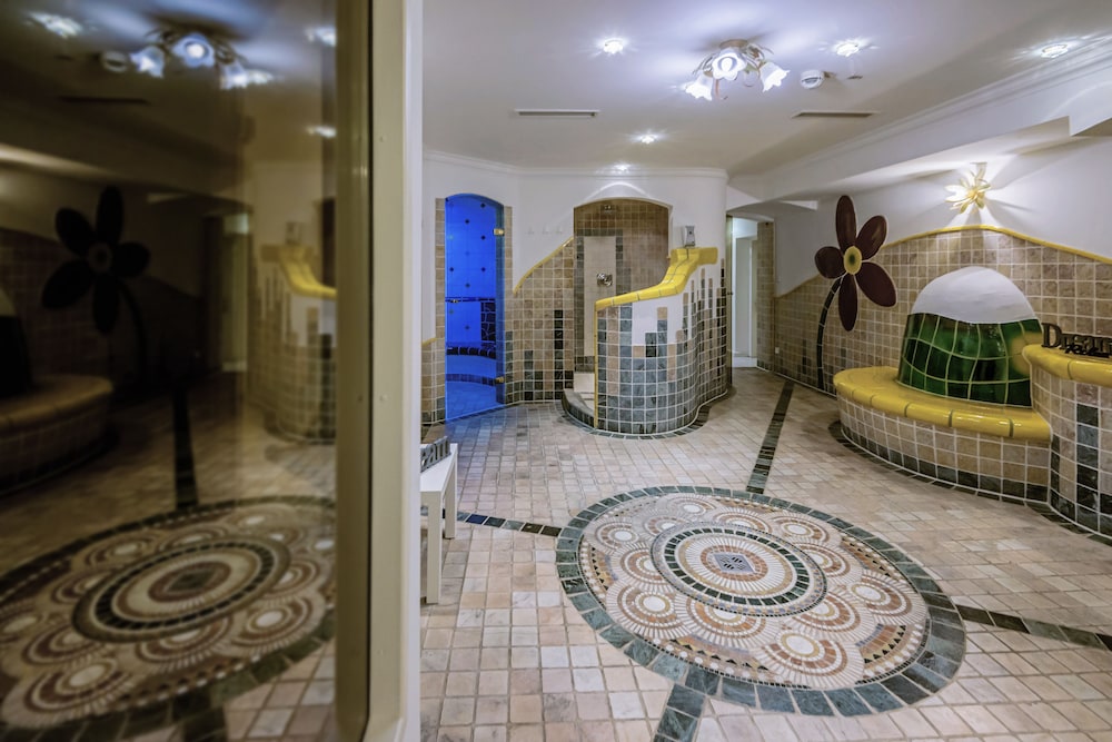 Stoiser Hotel 8/49