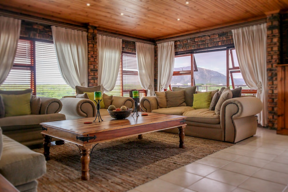 White Shark Guest House 28/50