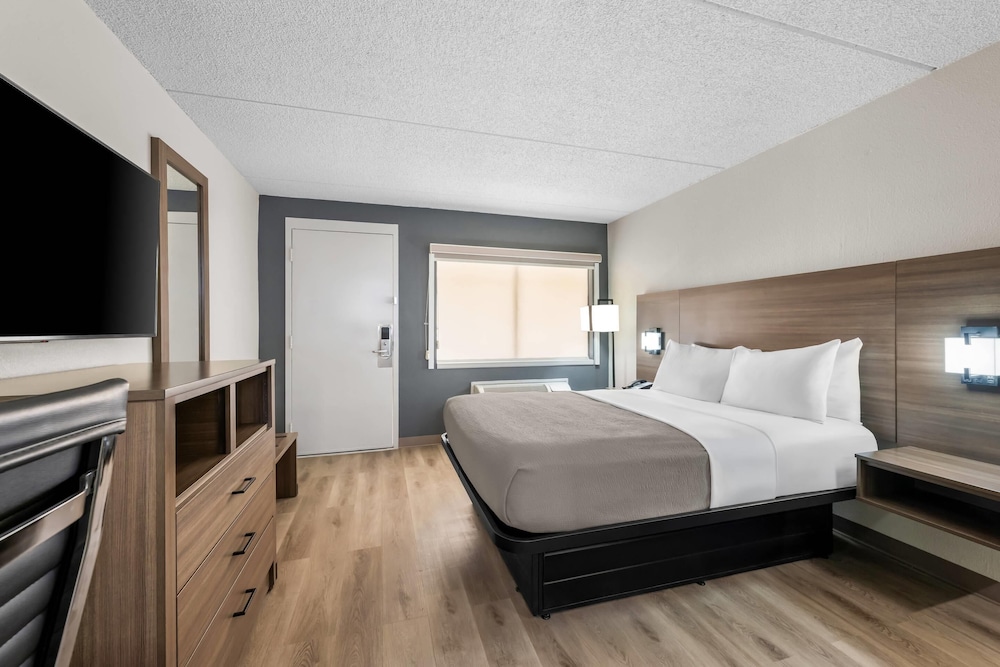 Quality Inn Odessa near University 8/39