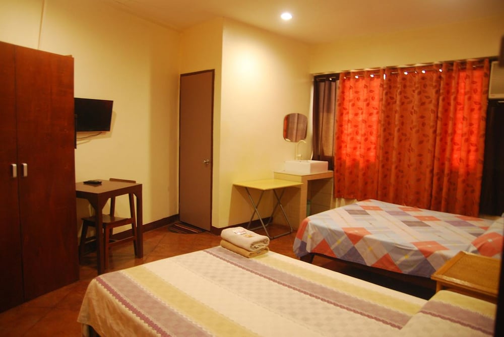 Centro Mactan Suites 8/22