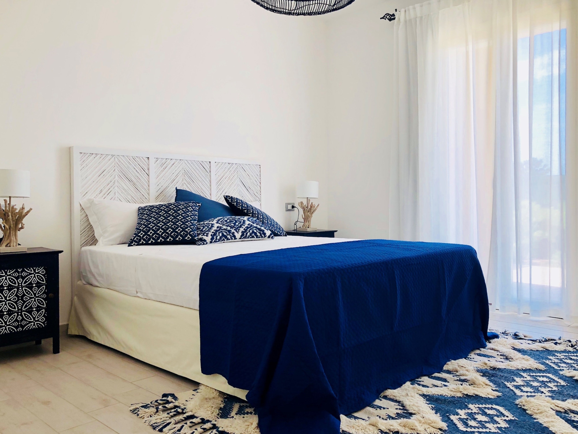 DELUXE, APARTMENT