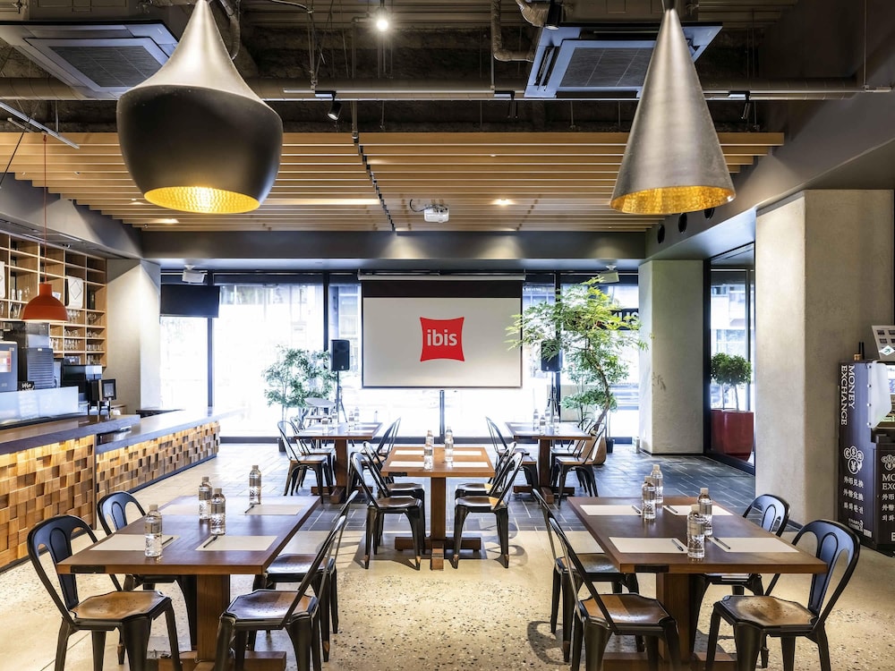 Ibis Osaka Umeda 45/65