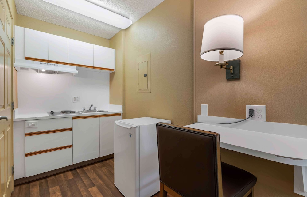 Extended Stay America Suites Sacramento - South Natomas 48/51
