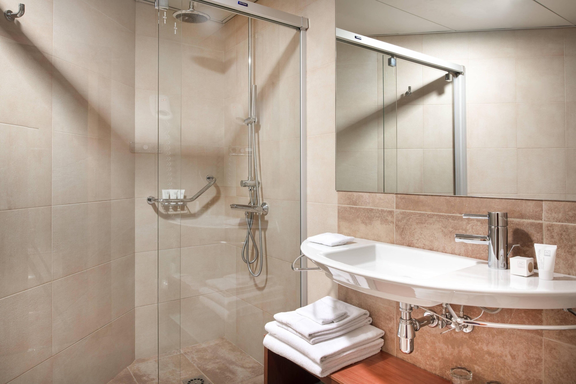 Plus, Standard, King Bed، AC Hotel Carlton Madrid by Marriott 10/11