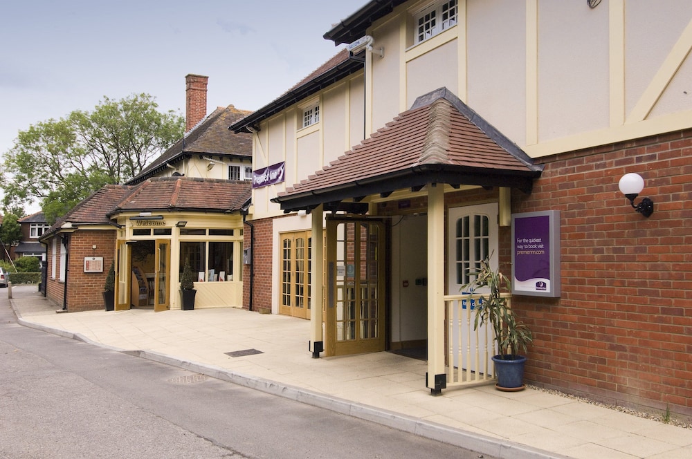 Premier Inn Lymington (New Forest Hordle) 6/30