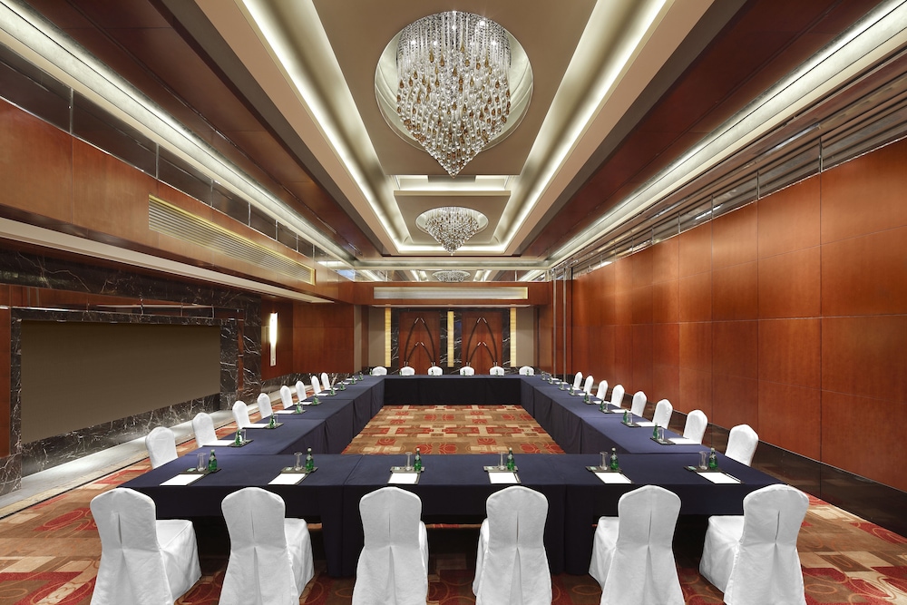 Sheraton Wenzhou 42/43