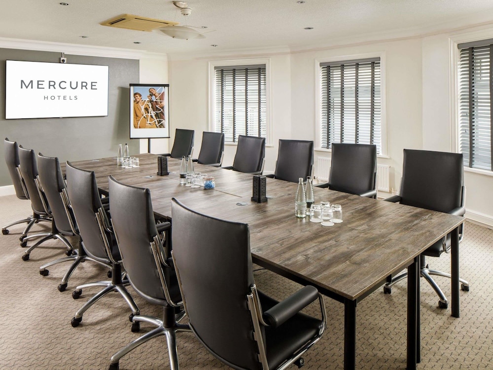 MERCURE CHESTER ABBOTS WELL HOTEL 36/50