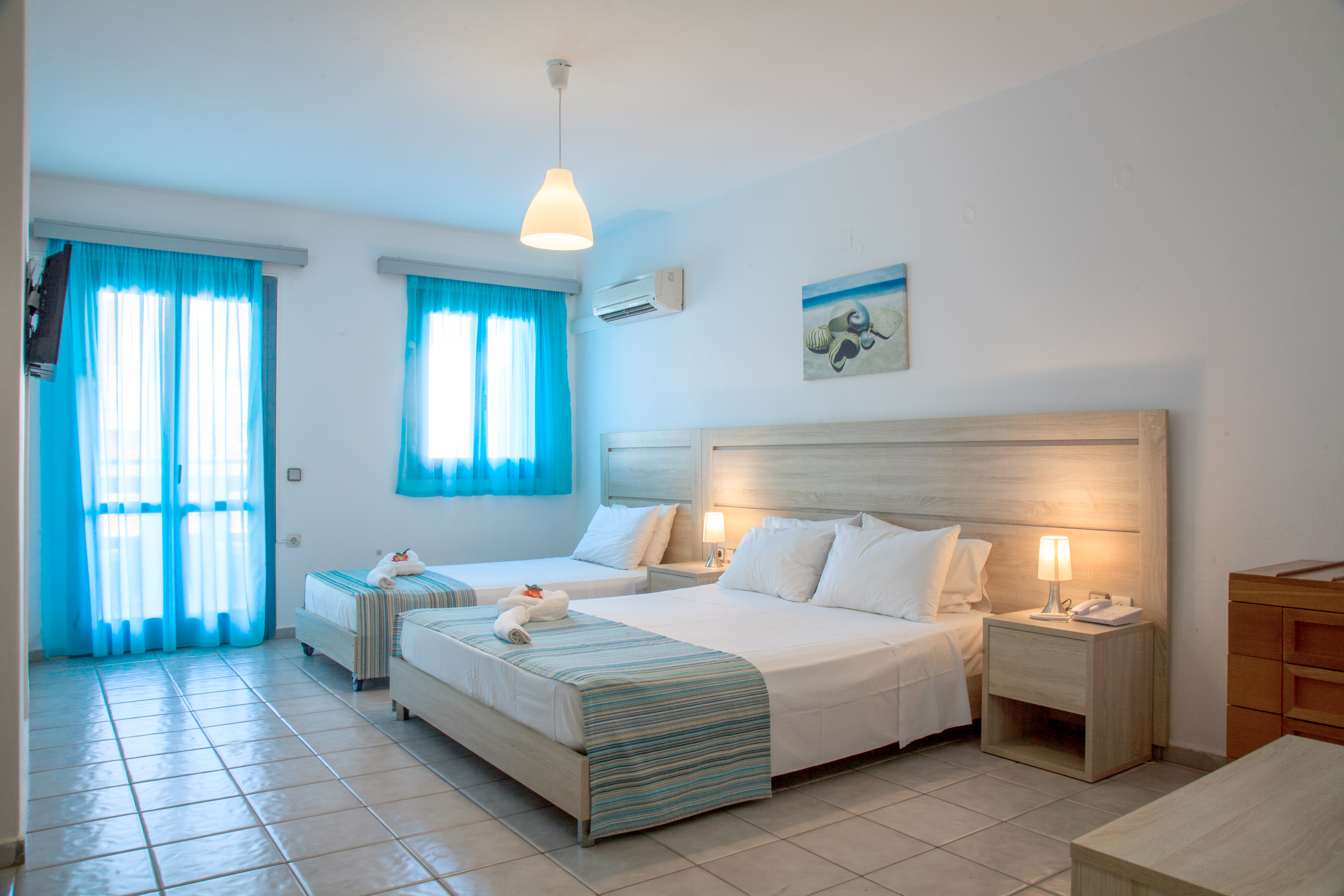 Room, Triple, Lateral Side Sea View