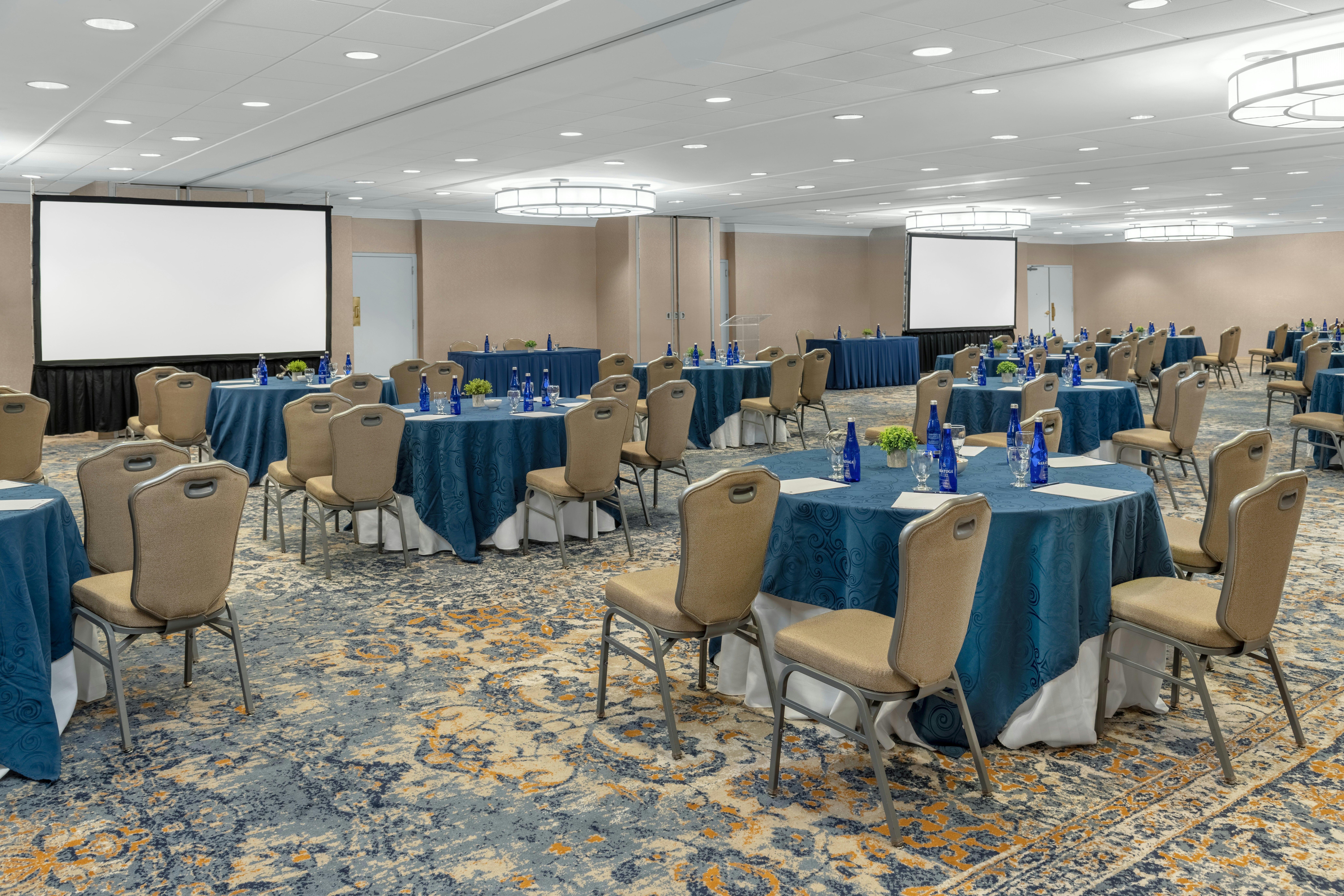 Doubletree By Hilton Mclean Tysons 63/71