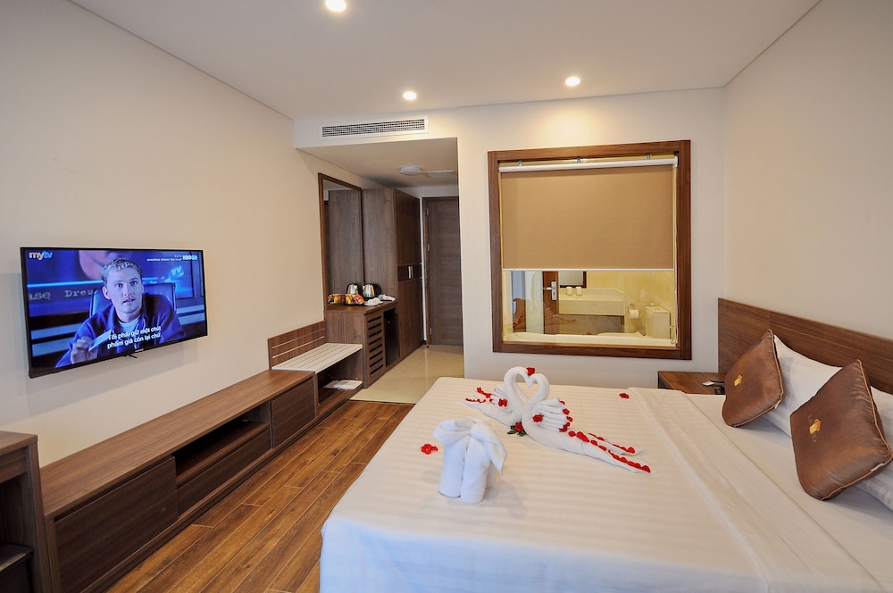 Lenid Nha Trang Hotel 12/66