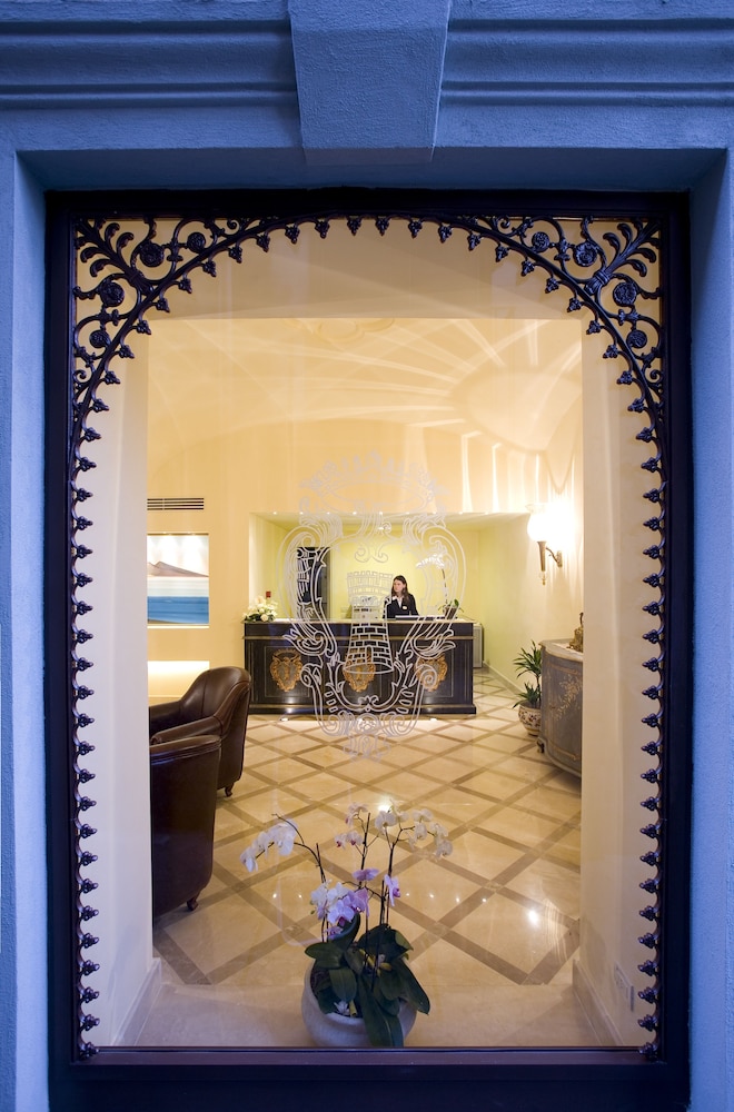 Hotel Palazzo Guardati 61/76