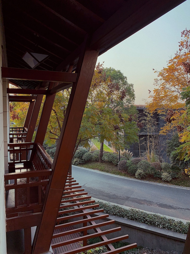 Angsana Hangzhou 22/24