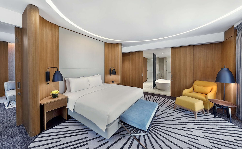 Doubletree by Hilton Dubai Business Bay 7/65