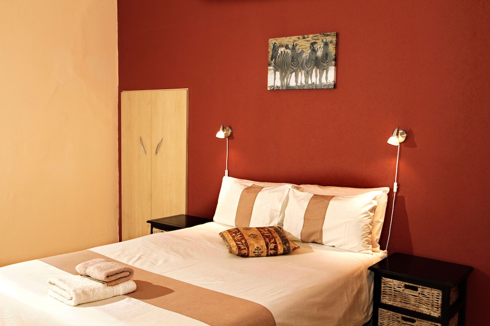 Hotel Uhland 18/75