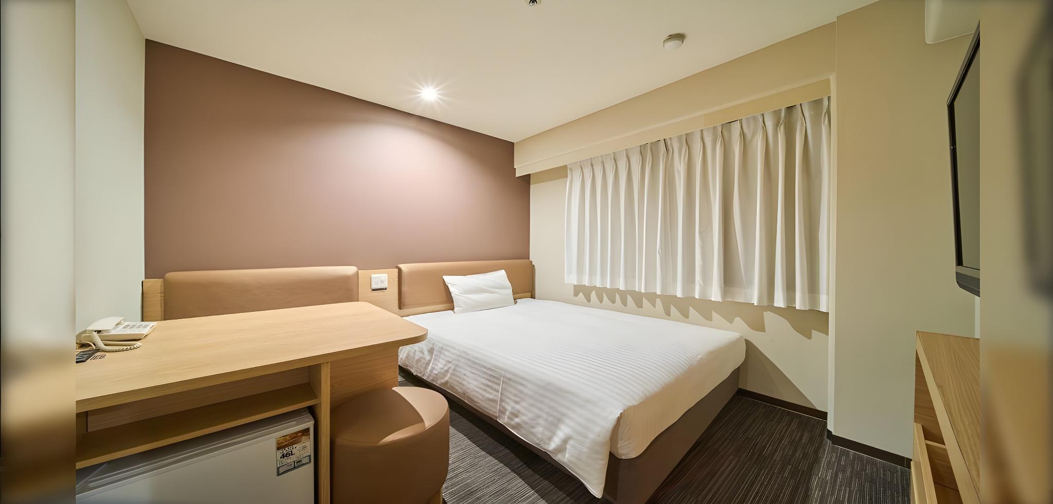 Semi Room, Single, Semi Double Bed