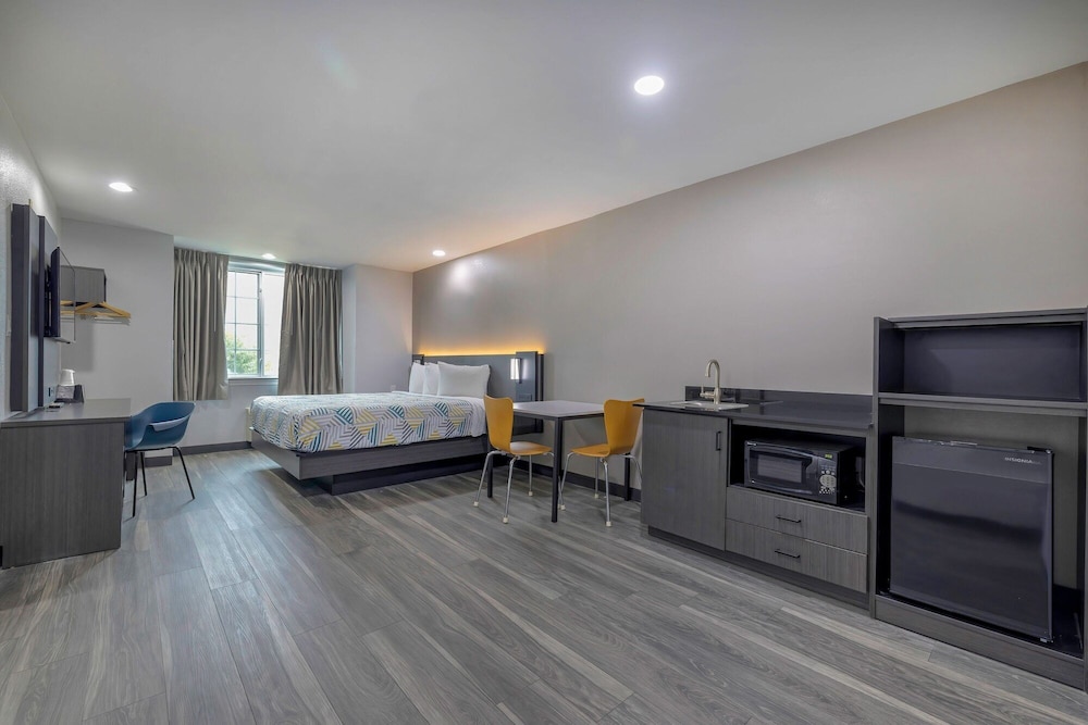 Motel6 Fort Worth, TX - Burleson 38/60