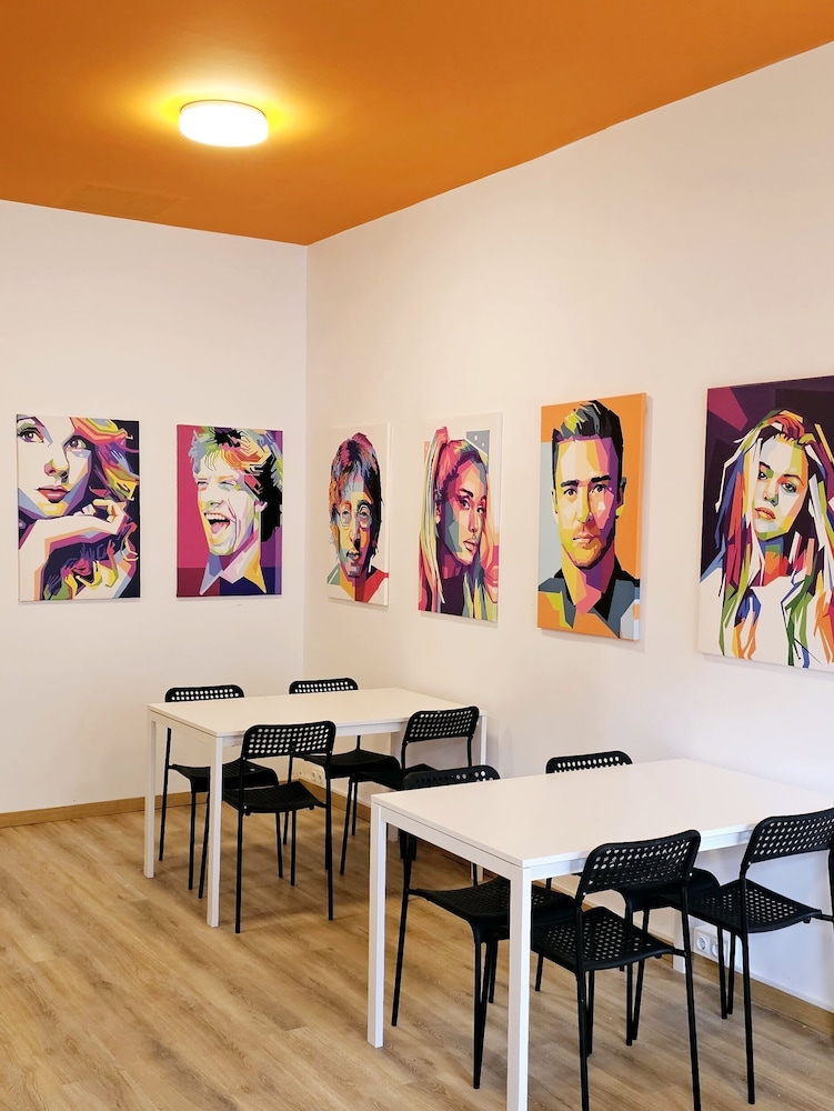 Arc House Pop Art 22/26