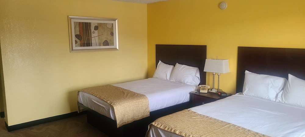 Travelodge By Wyndham Airport Platte City 7/34