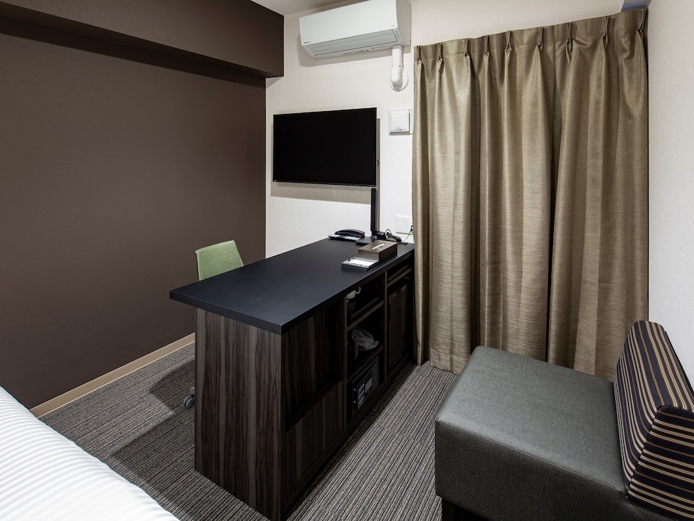 Hotel Reference Tenjin III 10/15