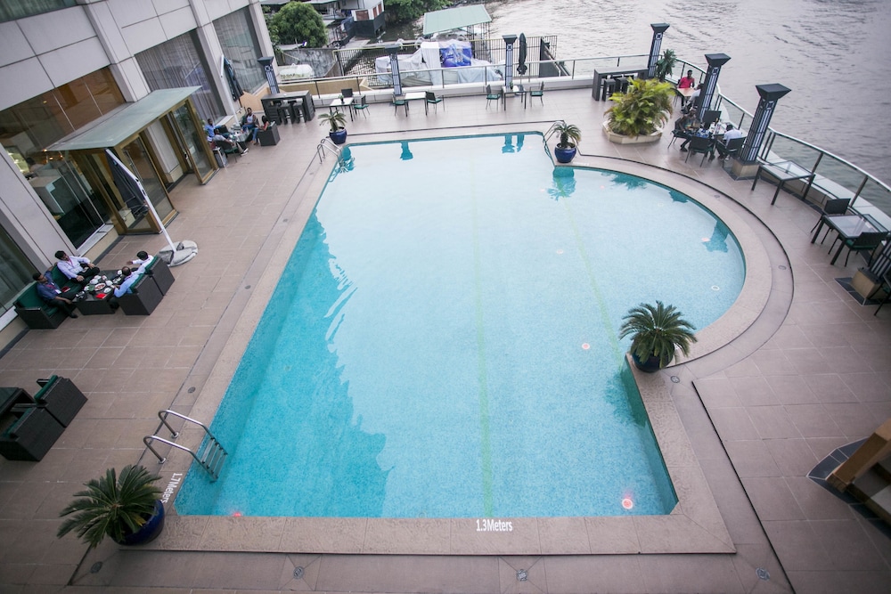 Lagos Oriental Hotel 45/74