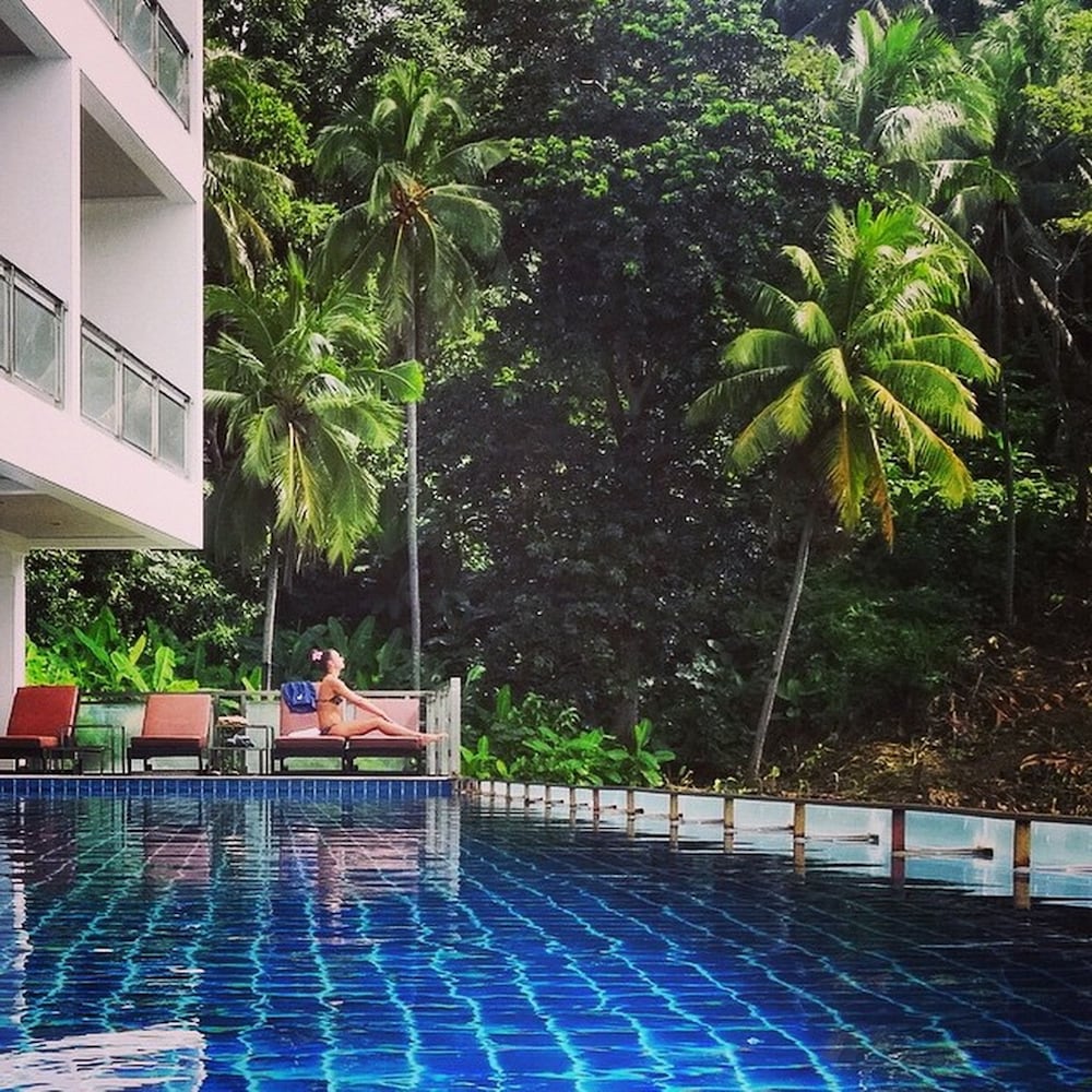 Lae Lay Suites 56/62