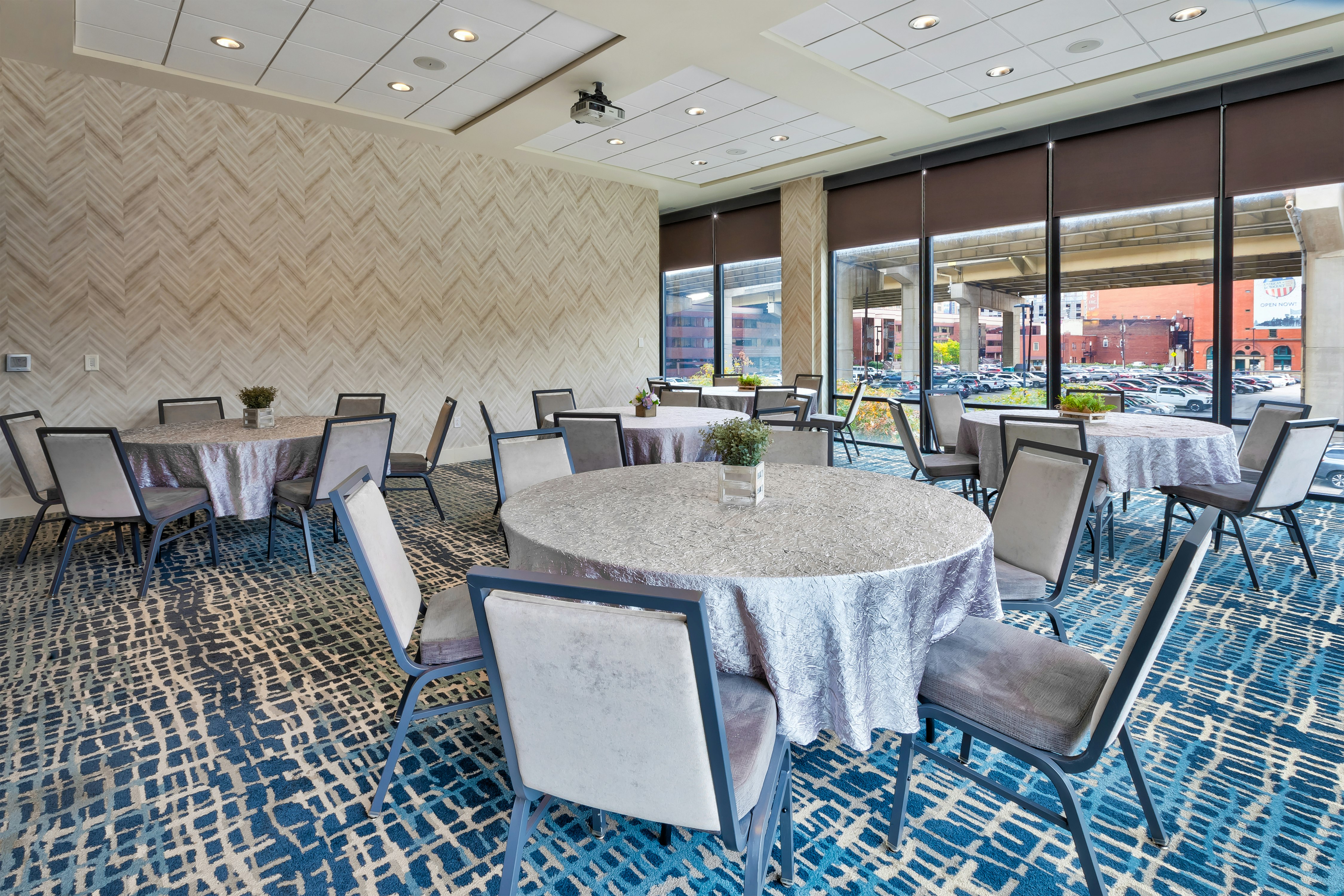 Homewood Suites by Hilton Pittsburgh Downtown 74/78