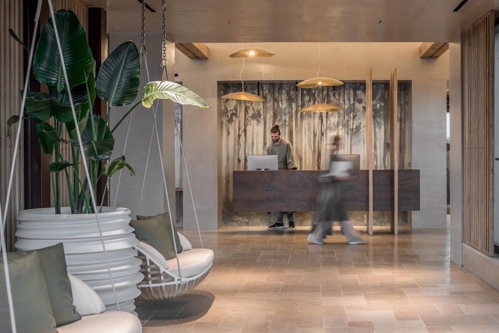 Acro Suites a Wellbeing Resort 4/50