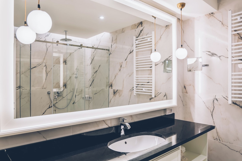 Heritage Grand Perast Hotel 49/50