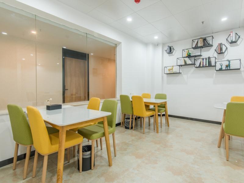 GreenTree Inn Hefei Binhu Century City Binhu Hospital Express Hotel 14/18
