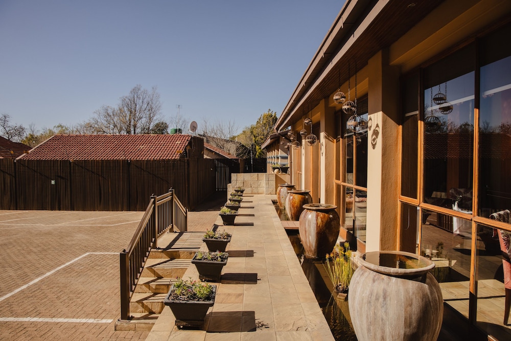 Anta Boga Hotel 16/34