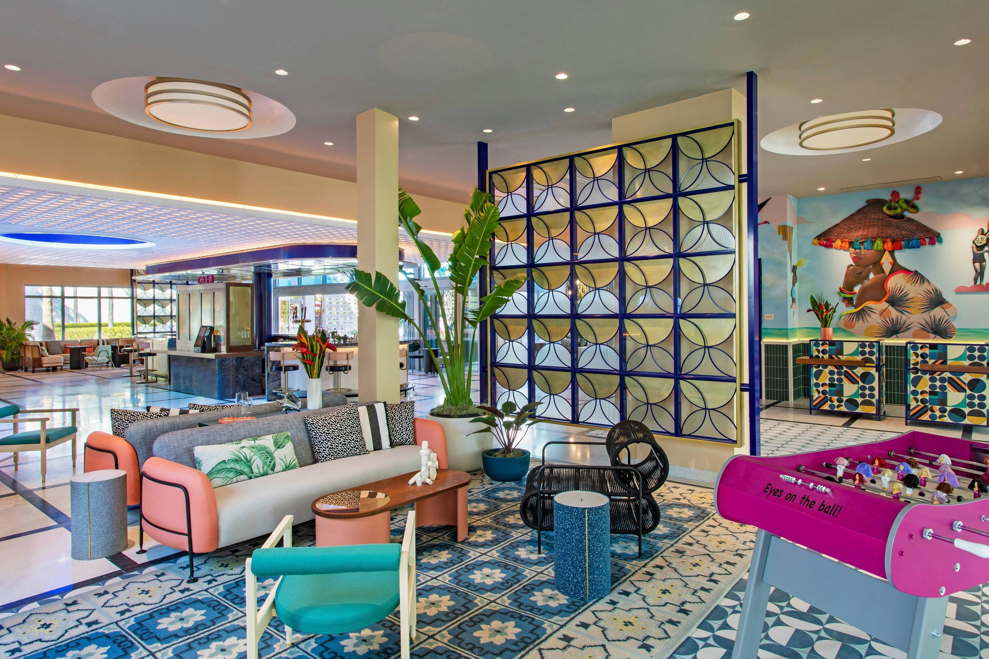 Moxy Miami South Beach 24/40