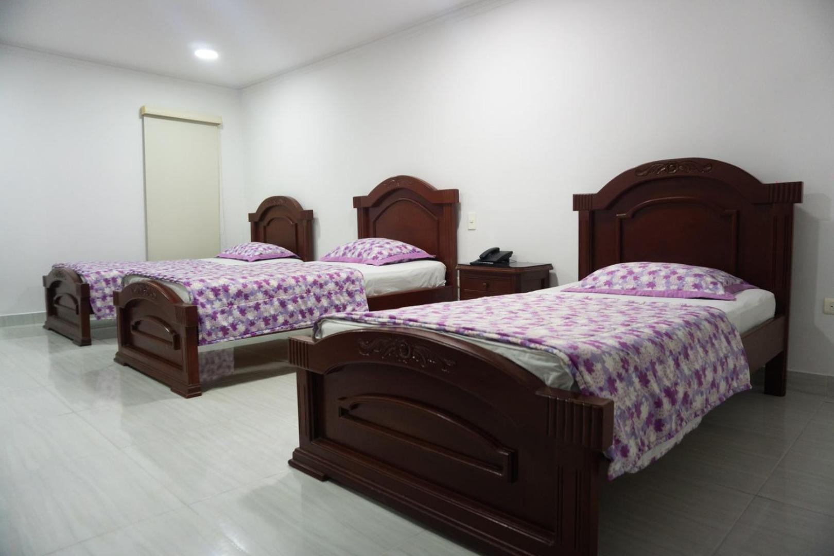 Hotel Exelsior 28/48