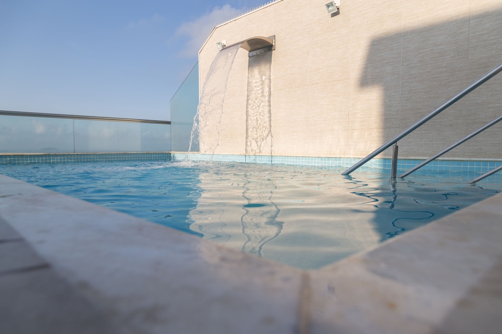 swimming pool spa
