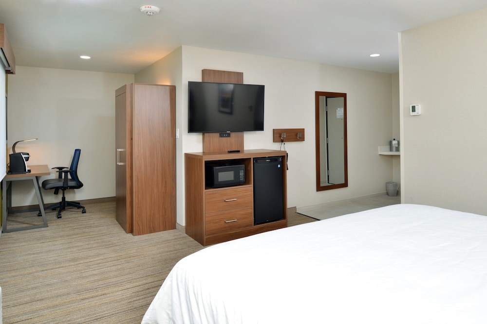 Holiday Inn Express Santa Rosa North An Ihg Hotel 14/40