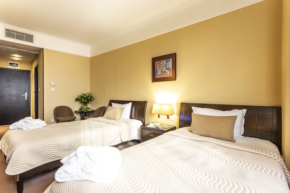 Mercure Sofia City 35/105
