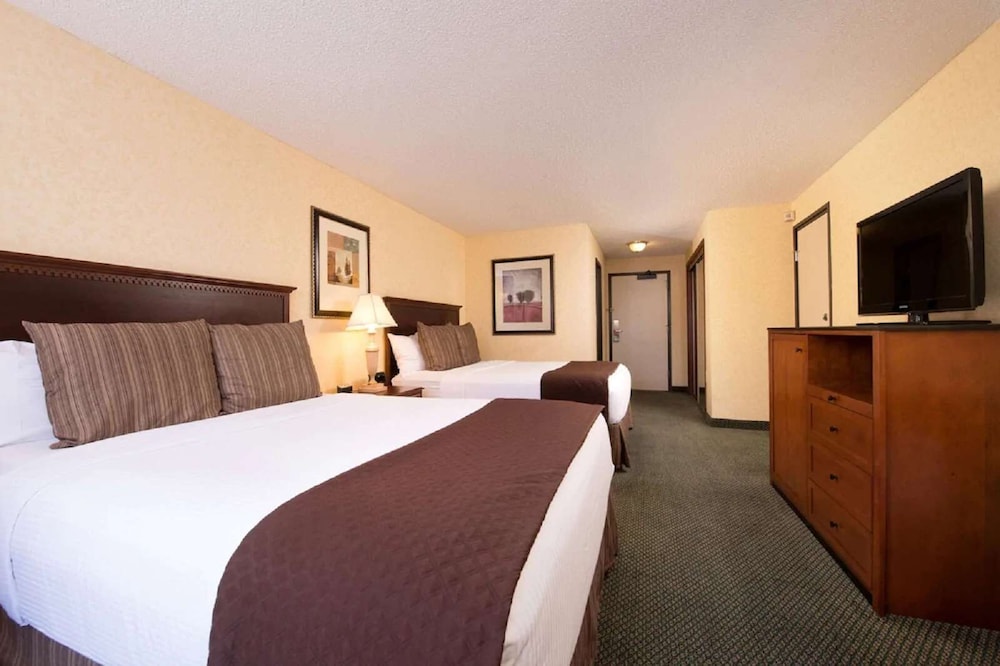 Red Lion Hotel Pasco Airport & Conference Center 15/53