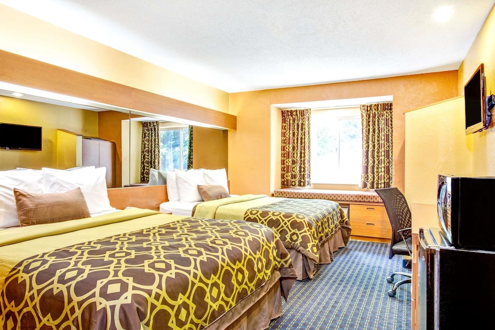 Microtel Inn Suites By Wyndham Newport News Airport 10/26