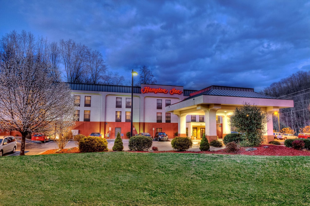 Hampton Inn Marion, NC 3/28