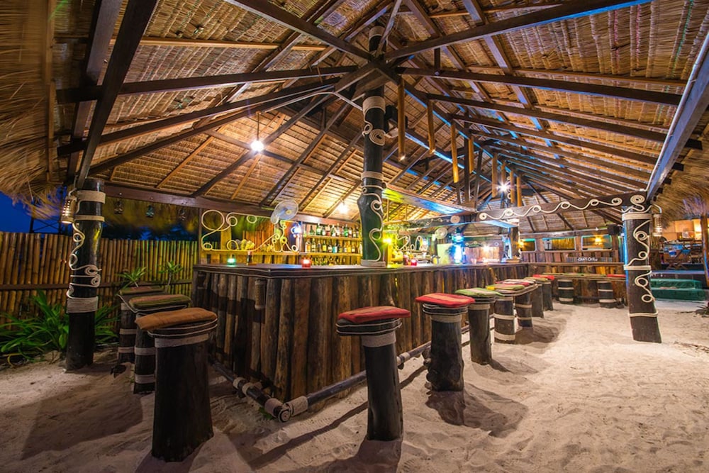 Lipe Beach Resort 32/50