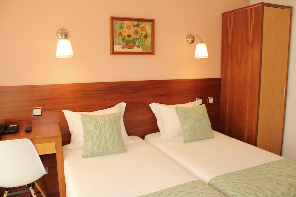 HOTEL SANTIAGO 32/54