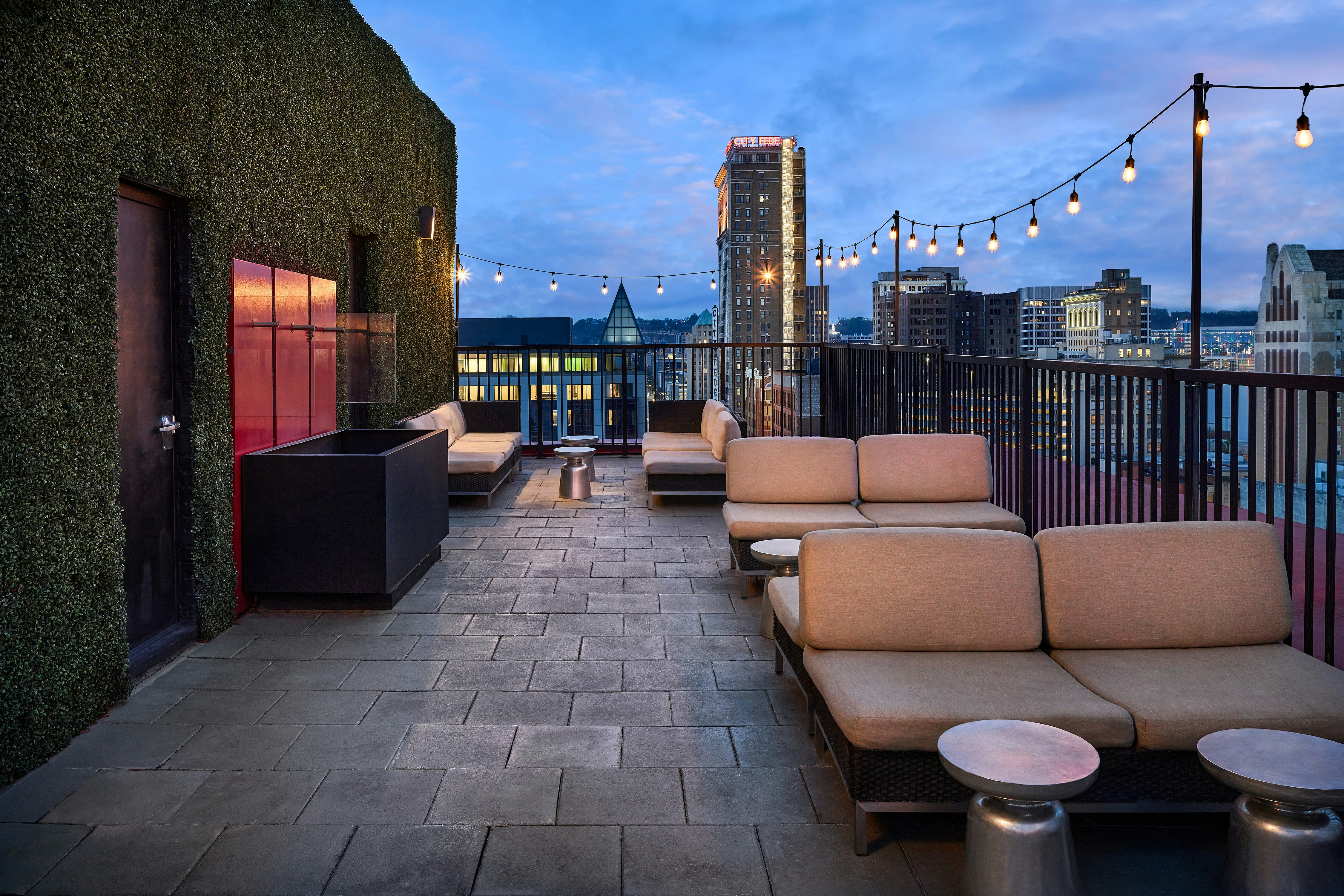 Redmont Hotel Birmingham, Curio Collection by Hilton 12/25