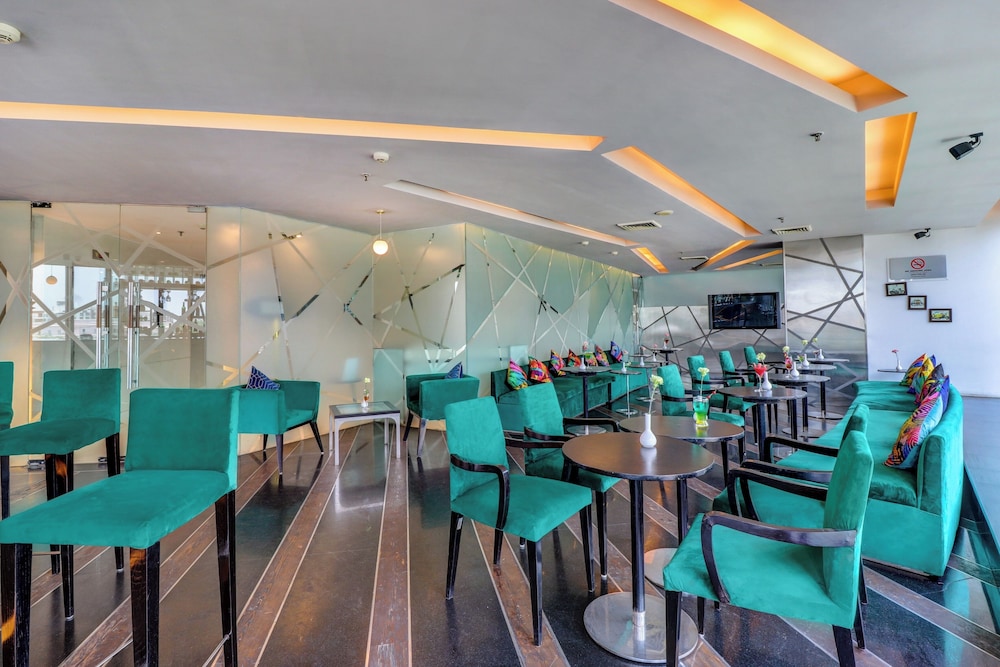 Sunday Hotel Jaipur 53/55