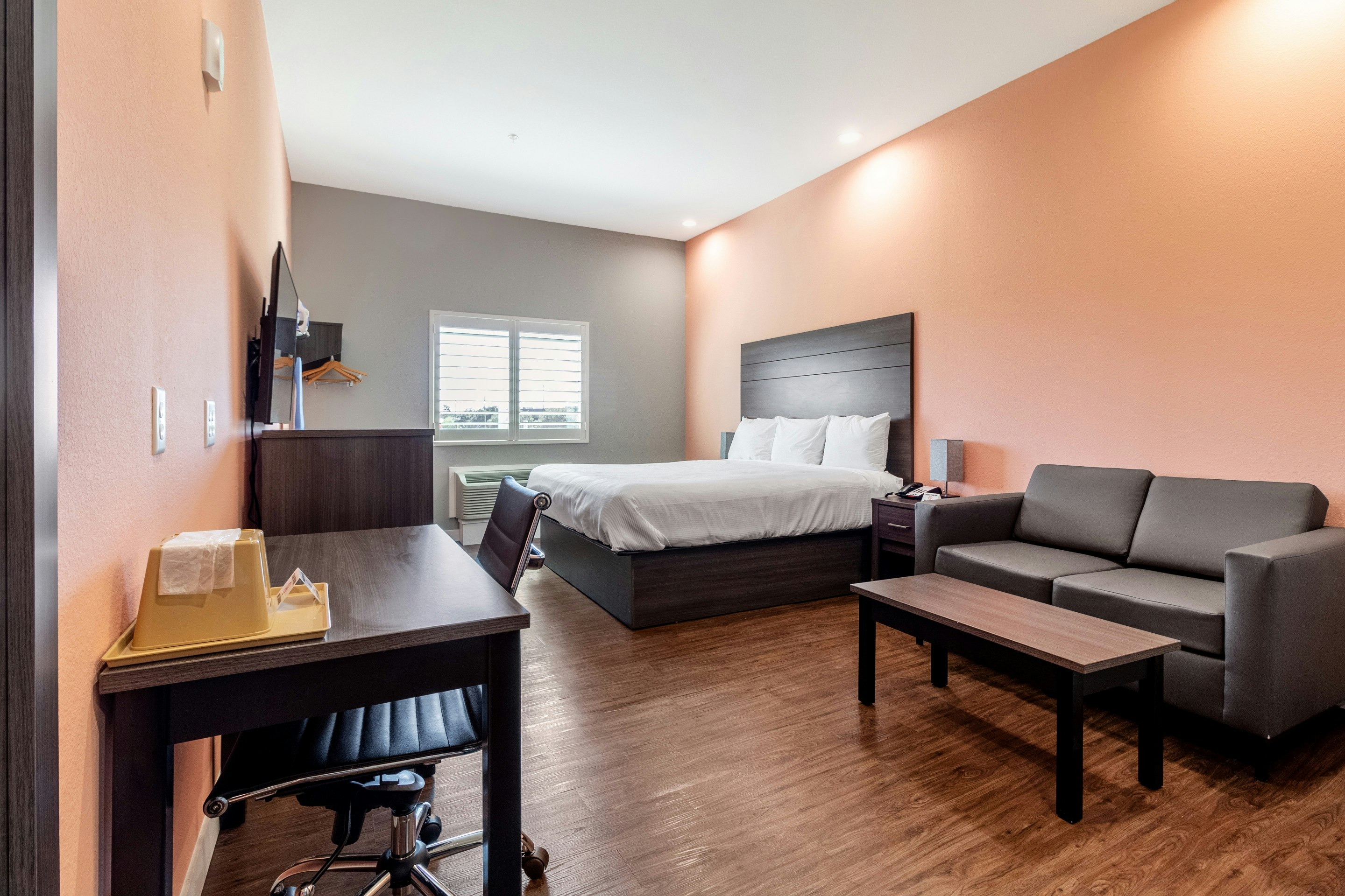 Scottish Inns and Suites Houston Kuykendahl Rd 13/24