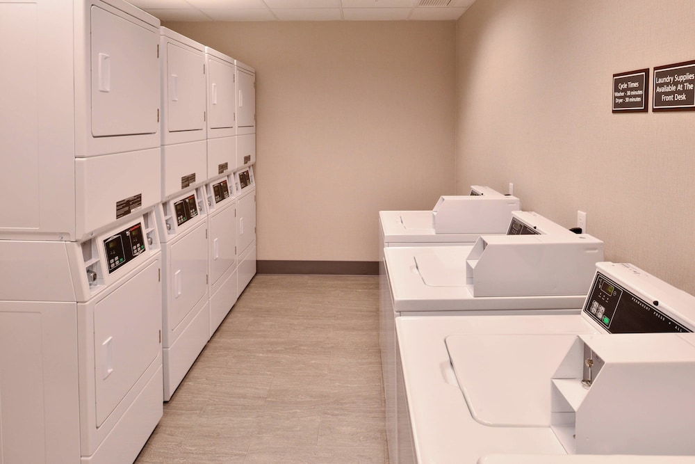 RESIDENCE INN EAST LANSING 13/36